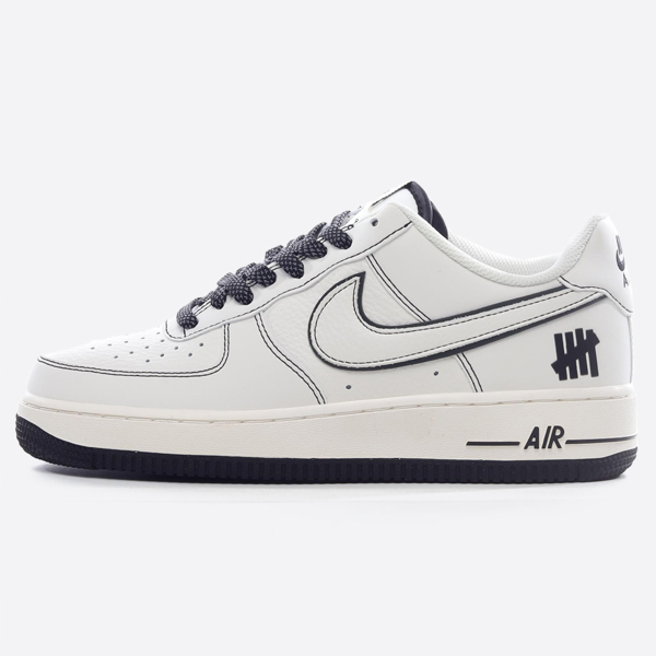 ナイキ UNDEFEATED x Air Force 1´07″ベージュ/ブラック3M”（H12）HL5263-896